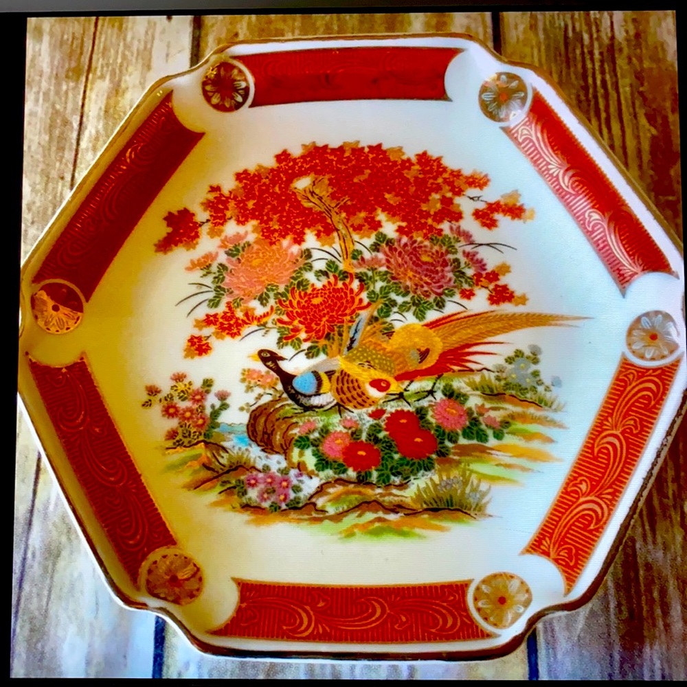 Vintage Japan Beautiful Gold Hand Painted Plate